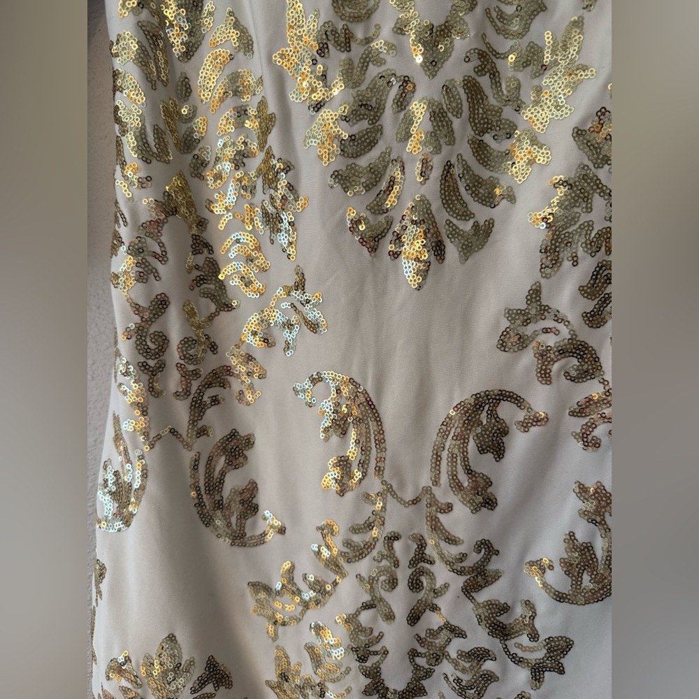 B.DARLIN GOLD SEQUIN DRESS 7/8 - Picture 3 of 5